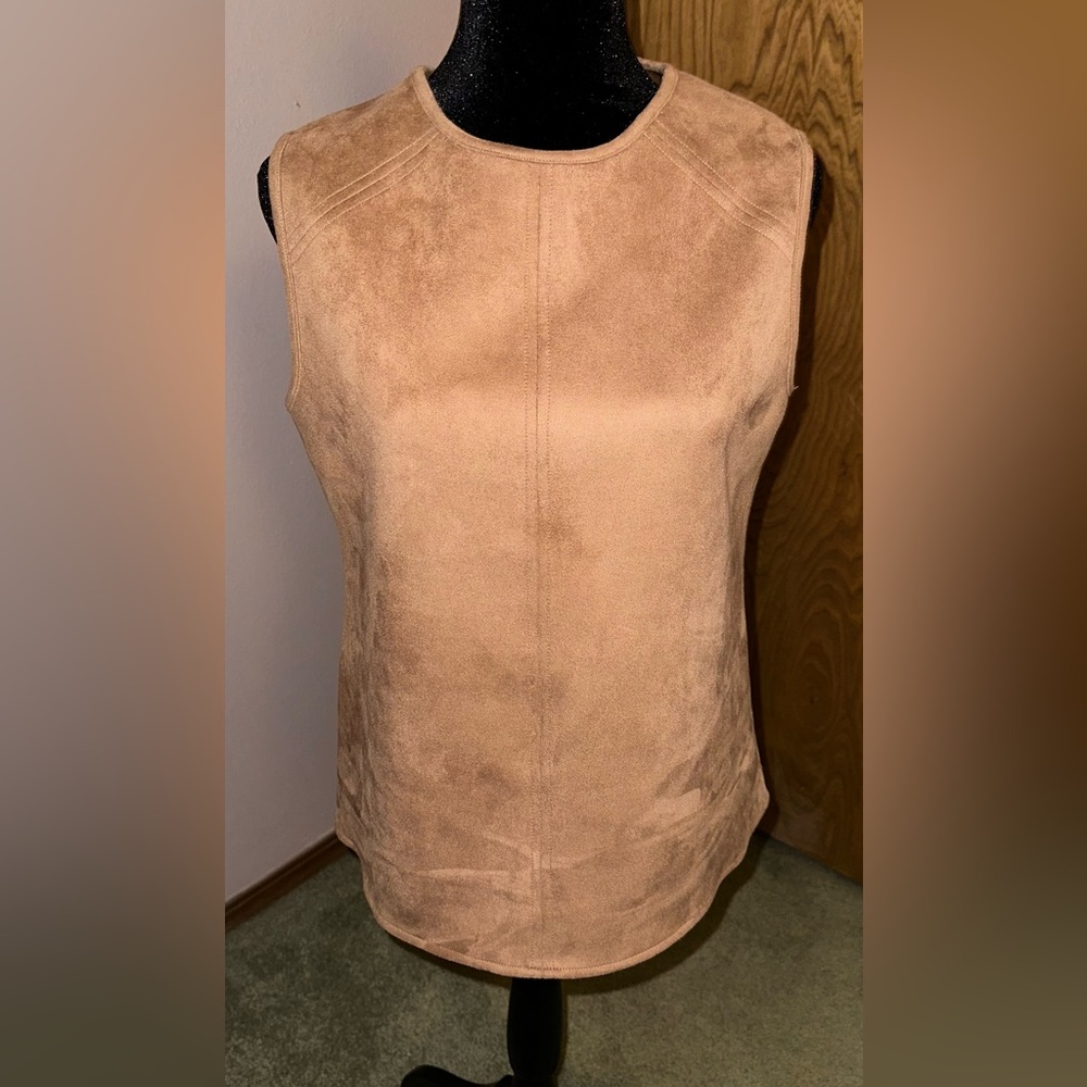 Anne Klein sleeveless blouse